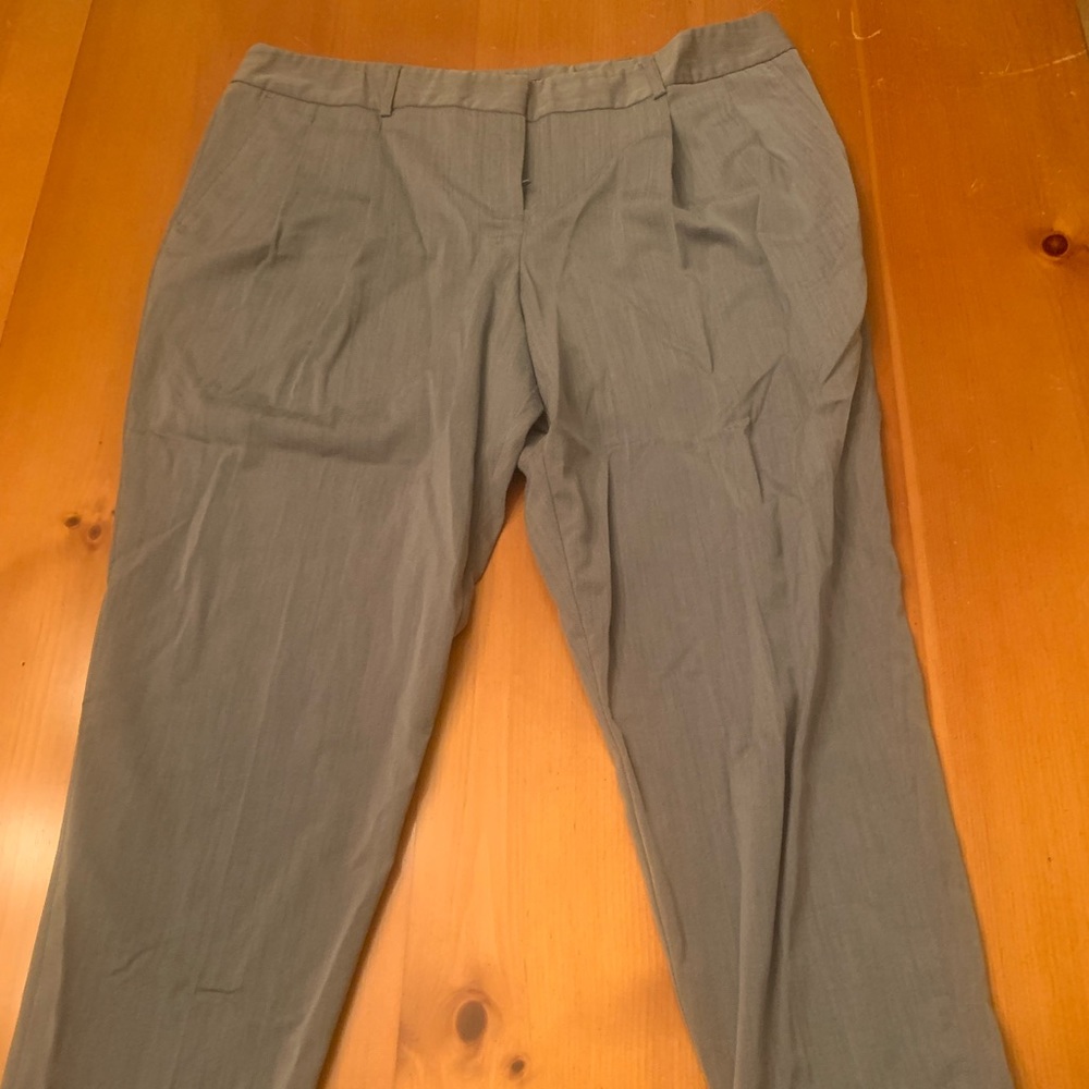 Apt 9 Grey size 14 dress ankle pants